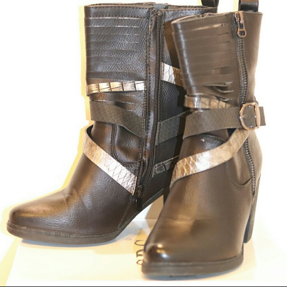 Short boots